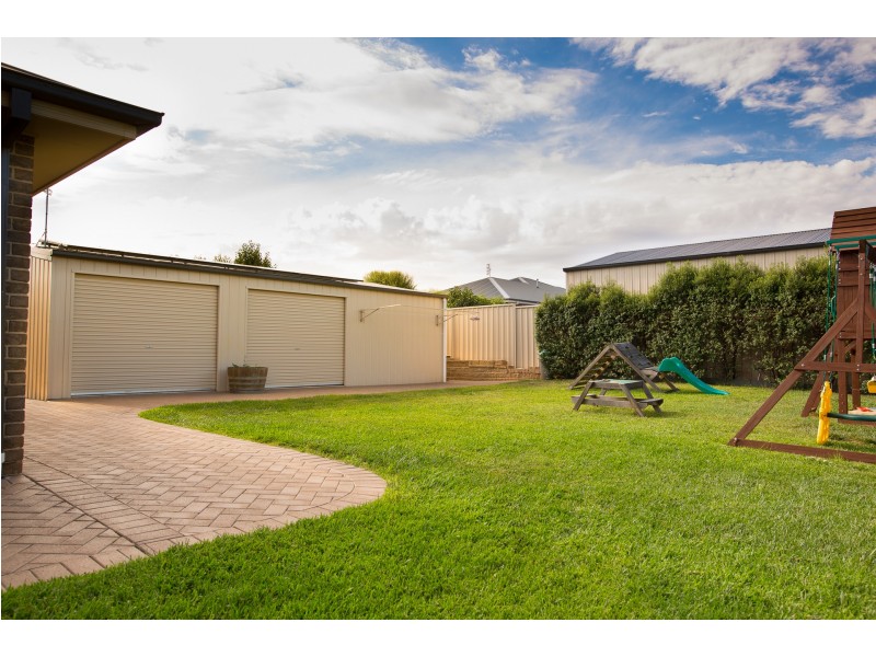 16 Pippin Way, Orange NSW 2800