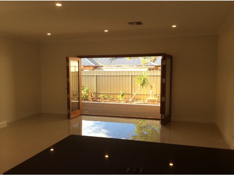21a York Avenue, Clovelly Park SA 5042