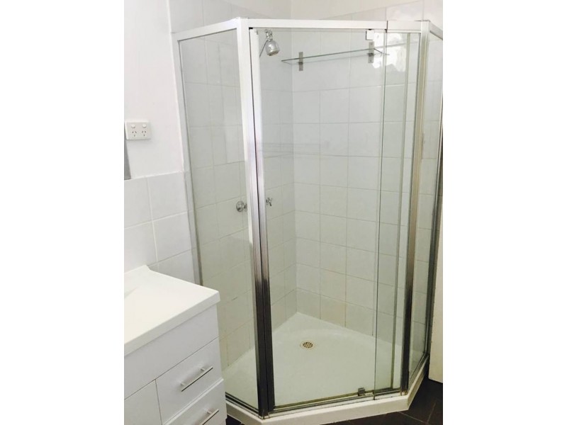 12 Jellicoe St, Brassall QLD 4305