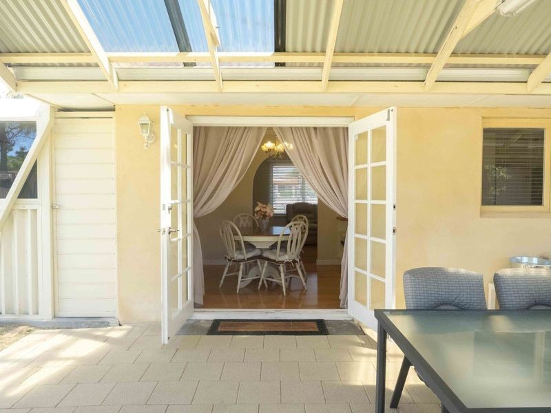 4 Quamby Place, Rockingham WA 6168