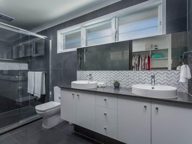 56 Keats Street, Cannon Hill QLD 4170