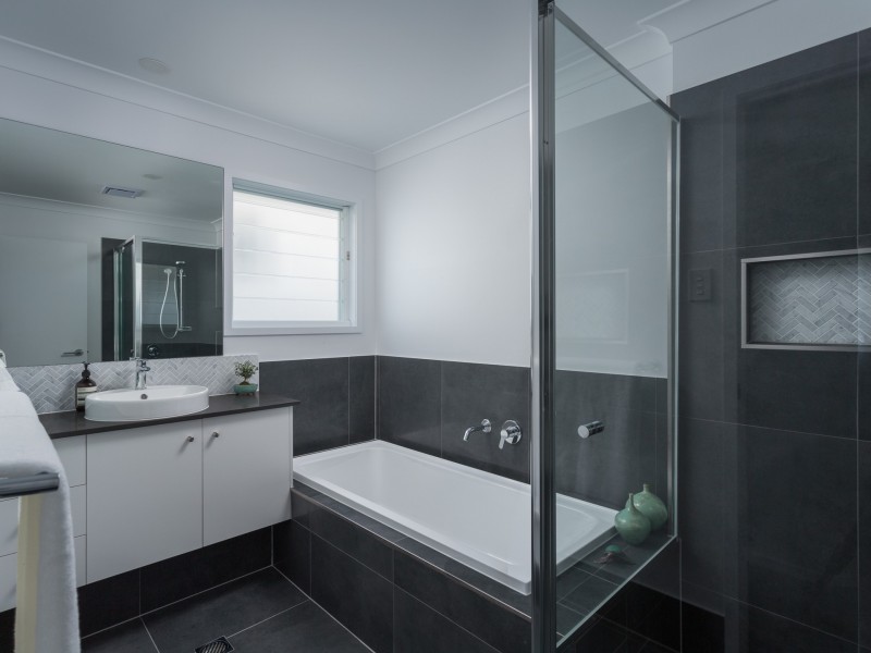 56 Keats Street, Cannon Hill QLD 4170