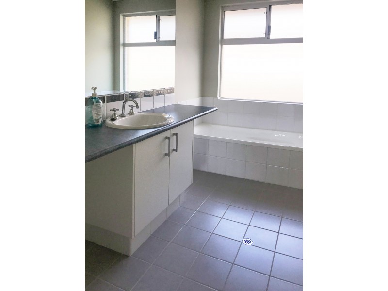 22 Hawley Parkway, Capel WA 6271