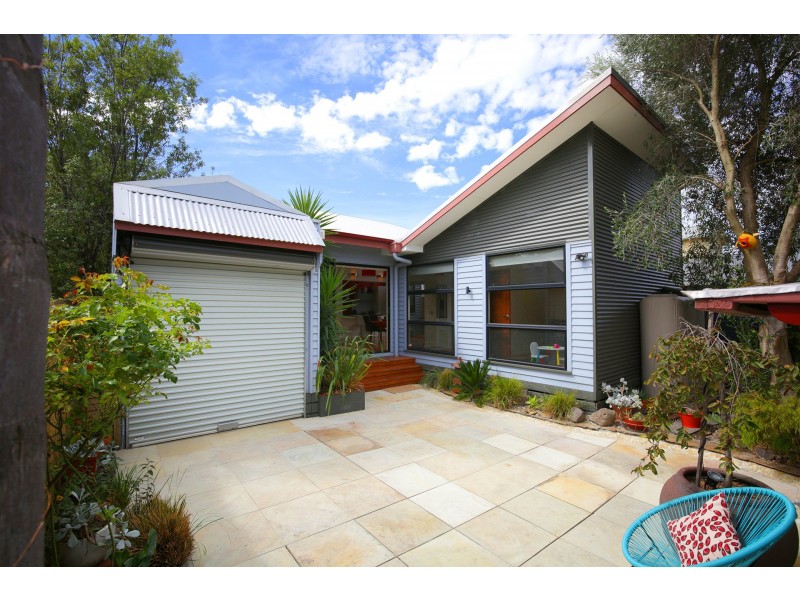 137 Autumn Street, Geelong West VIC 3218