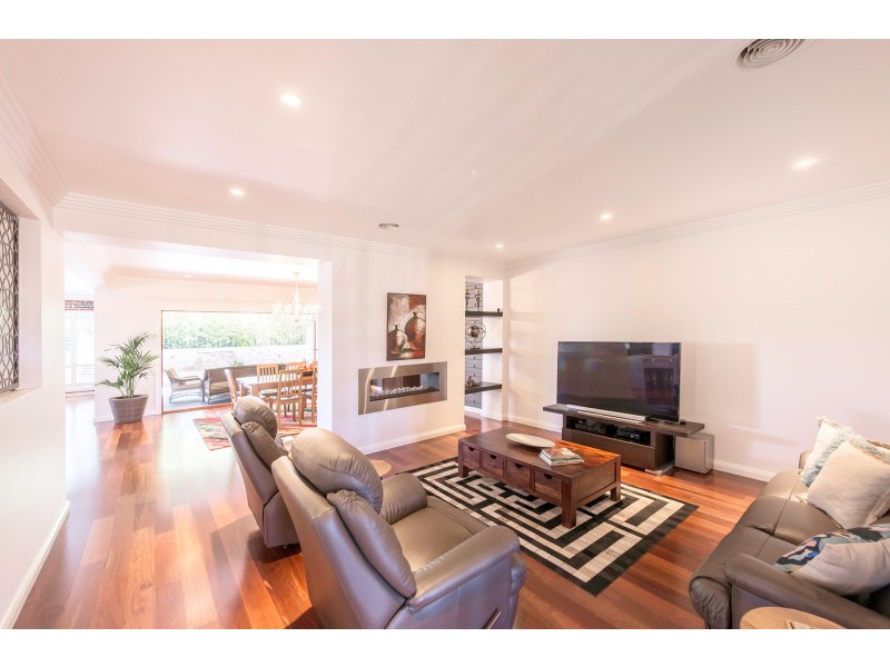 27 Lombardy Way, Orange NSW 2800