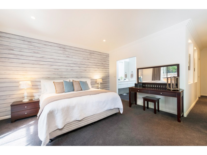 27 Lombardy Way, Orange NSW 2800