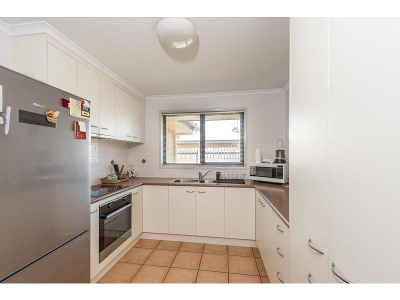 52 Searle Street, Thabeban QLD 4670