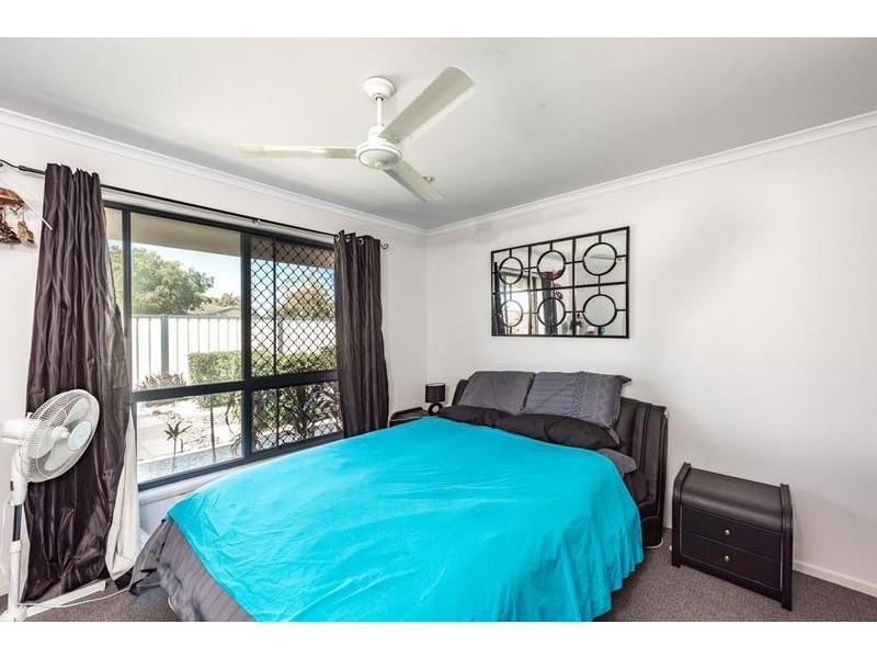 52 Searle Street, Thabeban QLD 4670