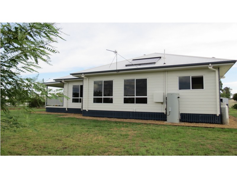30 Neslo Court, Dalby QLD 4405