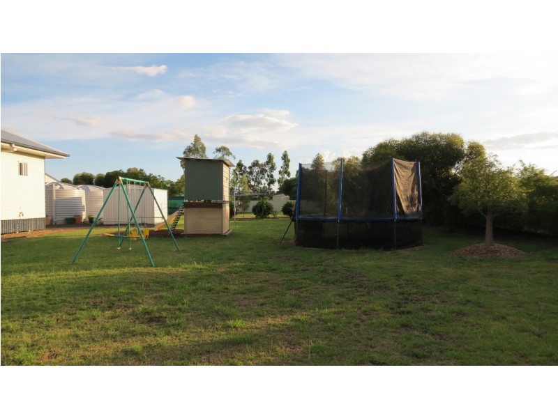 30 Neslo Court, Dalby QLD 4405