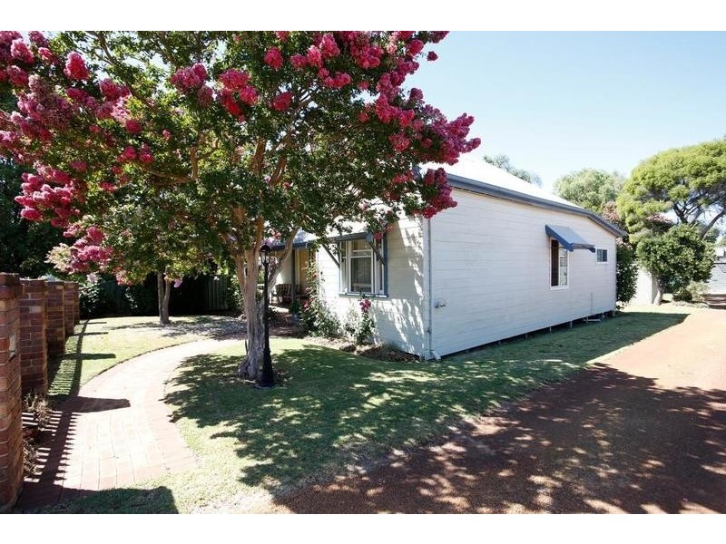 13 Jones Street, Collie WA 6225