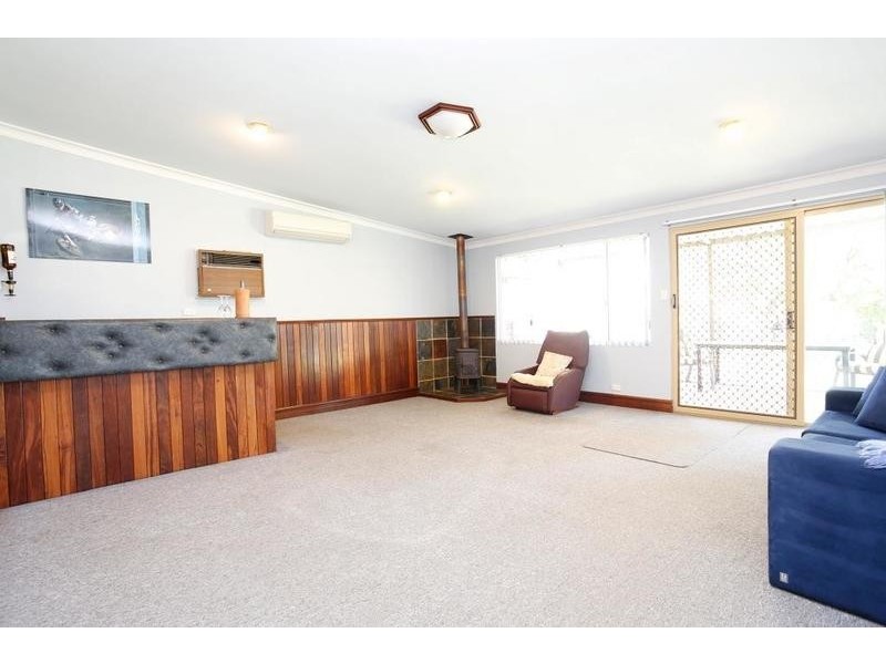 13 Jones Street, Collie WA 6225