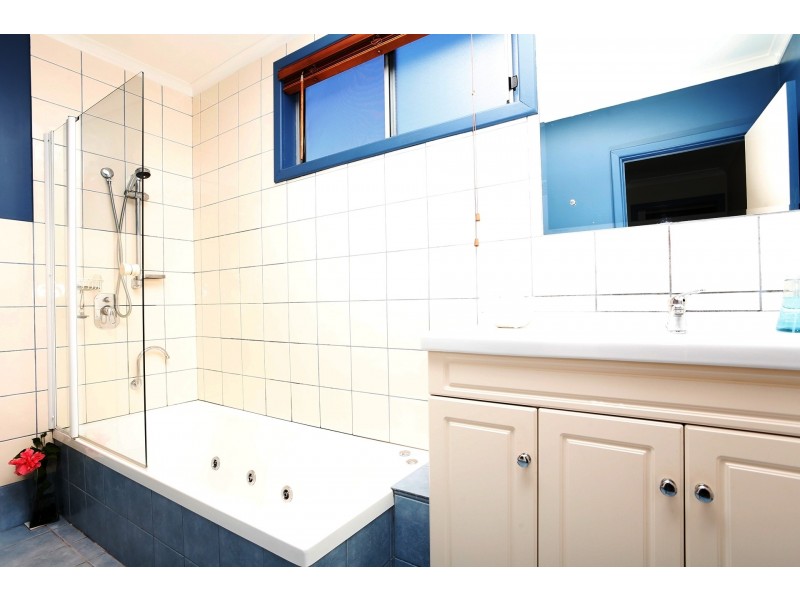 13 Jones Street, Collie WA 6225