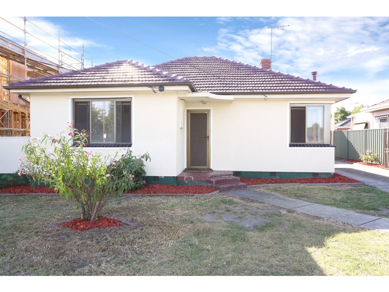 22 Pengana Avenue, Glenroy VIC 3046