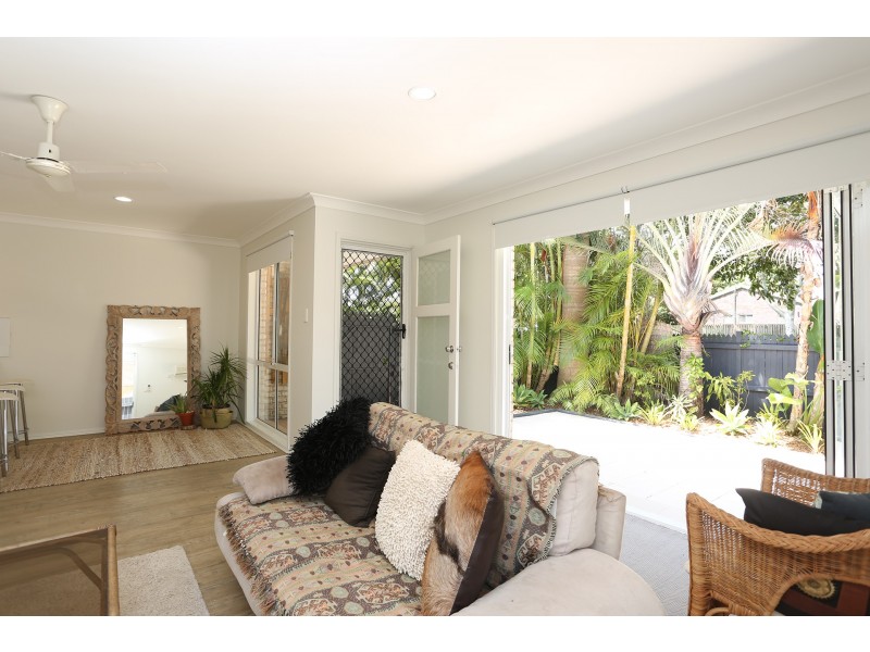 1/26 Freeman Street, Labrador QLD 4215