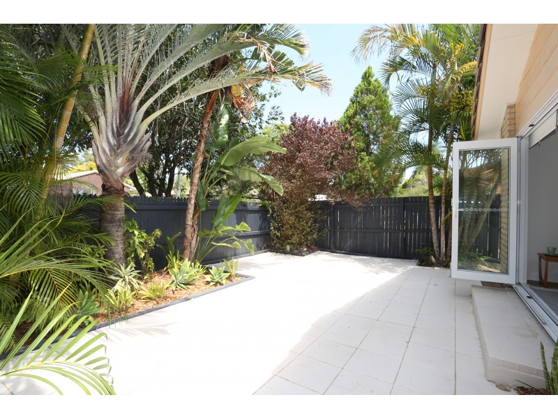 1/26 Freeman Street, Labrador QLD 4215