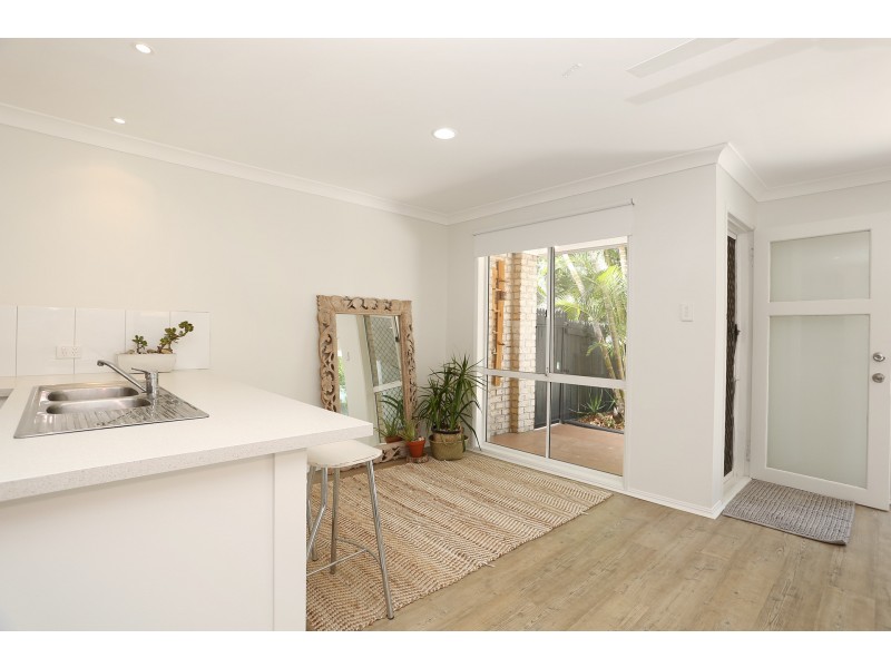 1/26 Freeman Street, Labrador QLD 4215