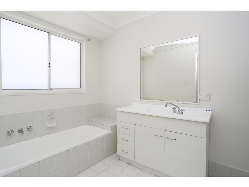 1/26 Freeman Street, Labrador QLD 4215