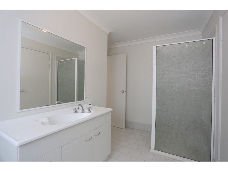 1/26 Freeman Street, Labrador QLD 4215