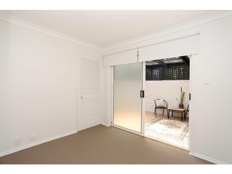 1/26 Freeman Street, Labrador QLD 4215