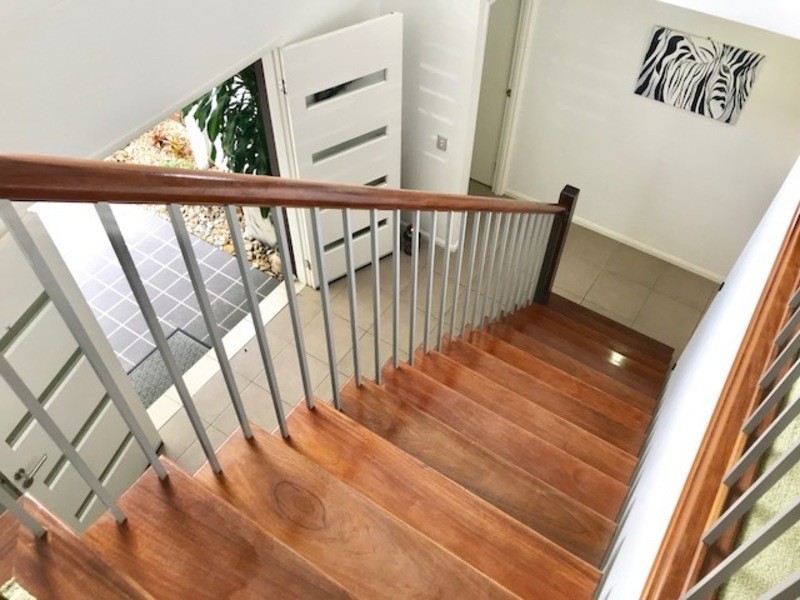 25 Lillie St, Burleigh Waters QLD 4220