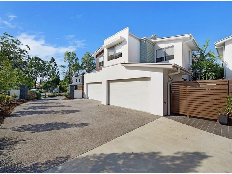 25 Lillie St, Burleigh Waters QLD 4220