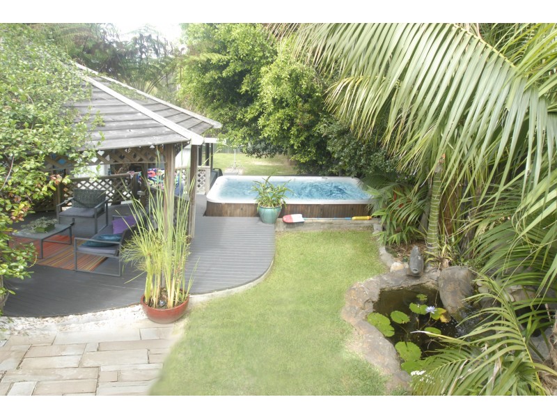 2 Dorset Close, Wamberal NSW 2260