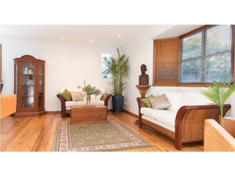 2 Dorset Close, Wamberal NSW 2260