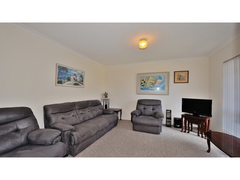 2/89 – 91 Kent Street, Rockingham WA 6168