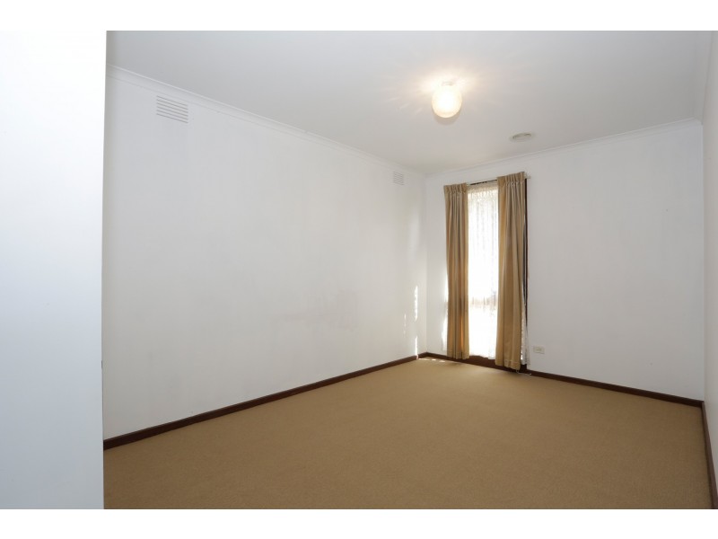 15 Rosella Avenue, Clarinda VIC 3169