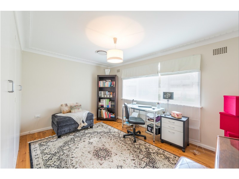 21 Farm Road, Springwood NSW 2777