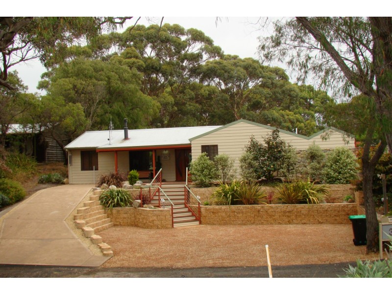 36 Grove Street East, Little Grove WA 6330