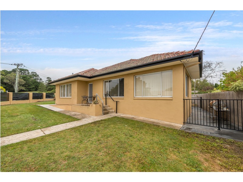 24 Pine Street, Moss Vale NSW 2577