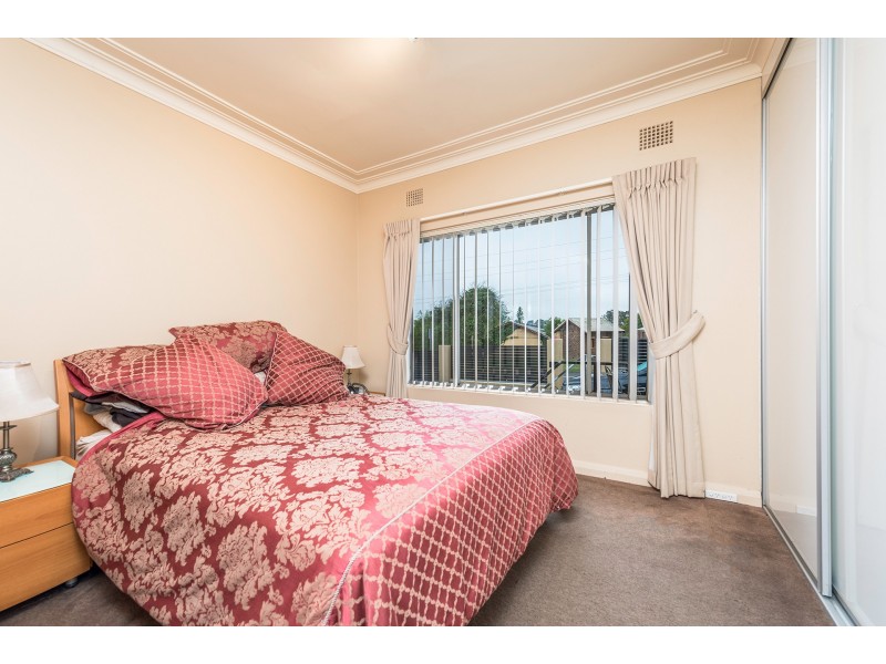 24 Pine Street, Moss Vale NSW 2577