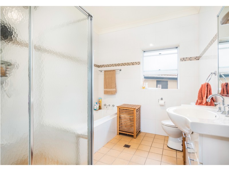 24 Pine Street, Moss Vale NSW 2577