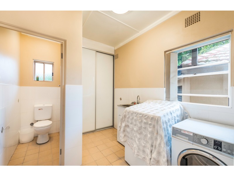 24 Pine Street, Moss Vale NSW 2577