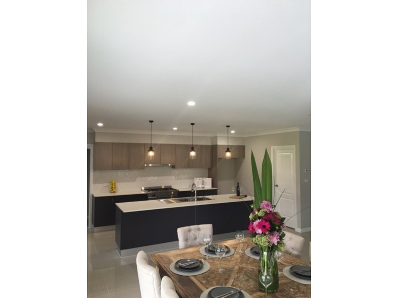 8 Andres Street, Orange NSW 2800