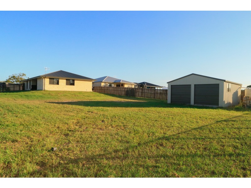 10 Kingfisher Drive, Oakhurst QLD 4650