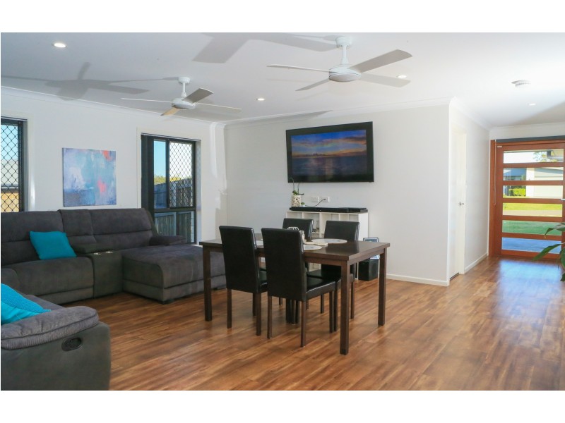 10 Kingfisher Drive, Oakhurst QLD 4650