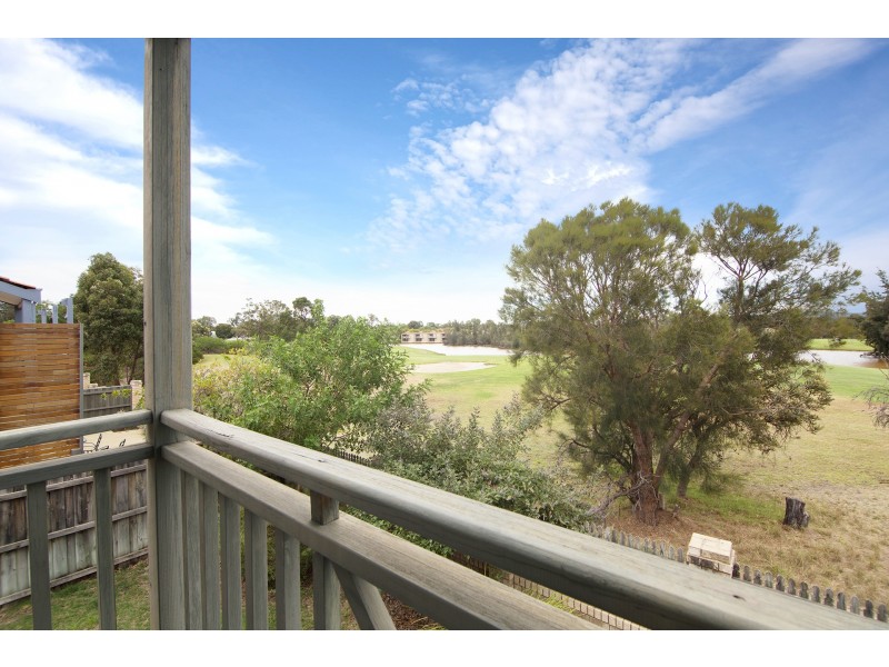 49 Lakefront circle, The Vines WA 6069