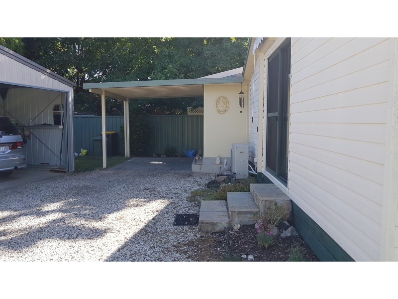 15 Freeburgh Avenue, Mount Beauty VIC 3699