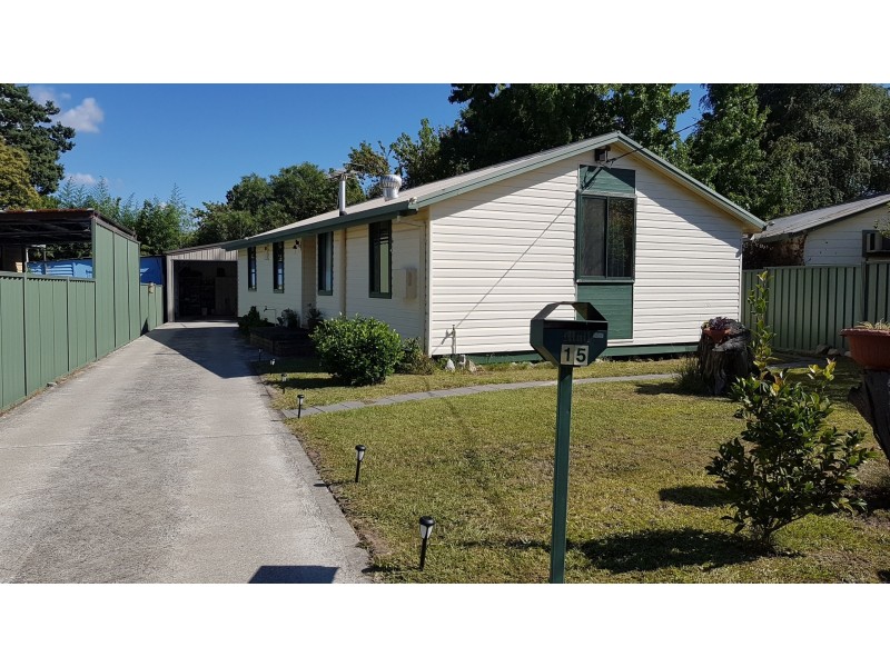 15 Freeburgh Avenue, Mount Beauty VIC 3699