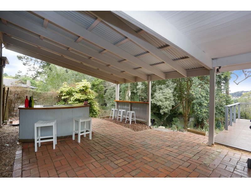 8 Berrys Road, Emerald VIC 3782