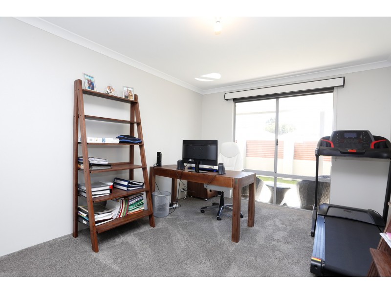 8B Holywell Street, South Bunbury WA 6230