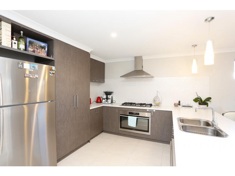 8B Holywell Street, South Bunbury WA 6230