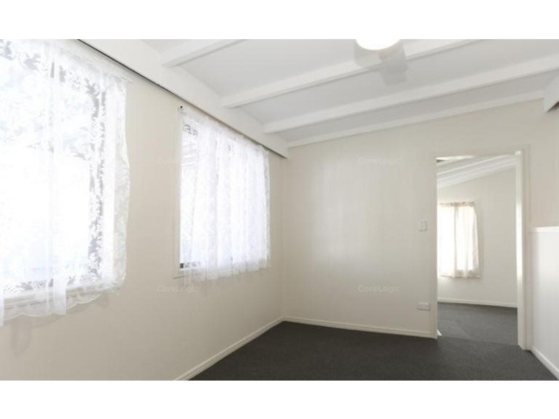 12 Pelican Street, Slade Point QLD 4740