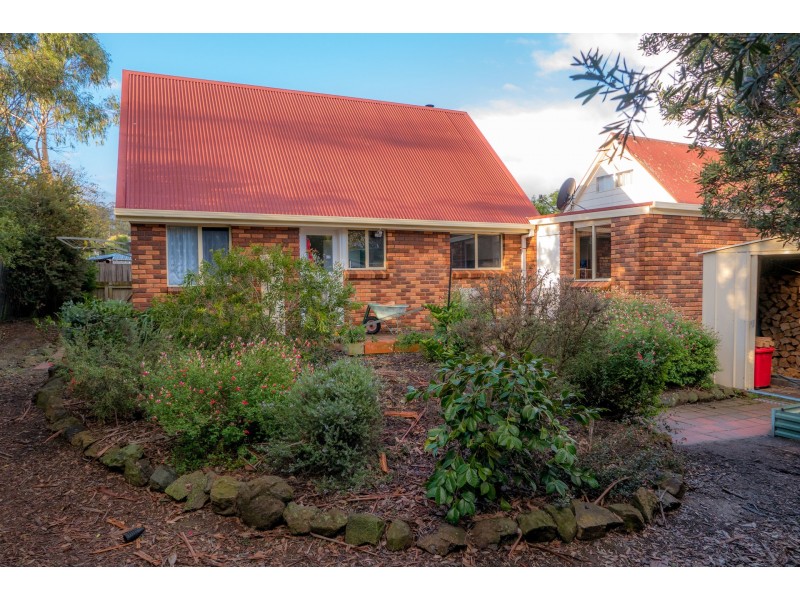 2/18 Walton Street, West Launceston TAS 7250