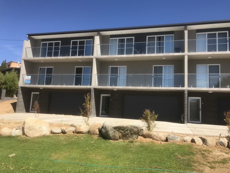 1/2 Cobbodah Street, Jindabyne NSW 2627