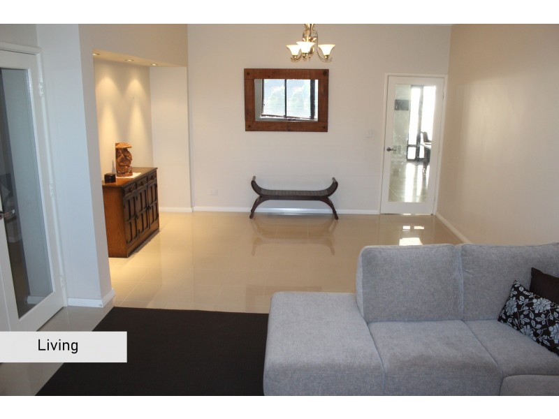 17 Wicklow Circle, Darch WA 6065