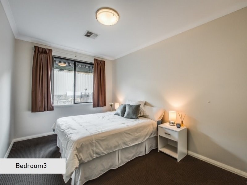 17 Wicklow Circle, Darch WA 6065